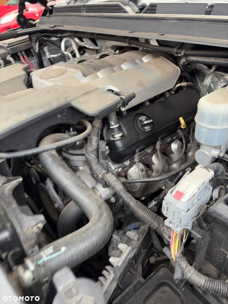 Cadillac Escalade - 11