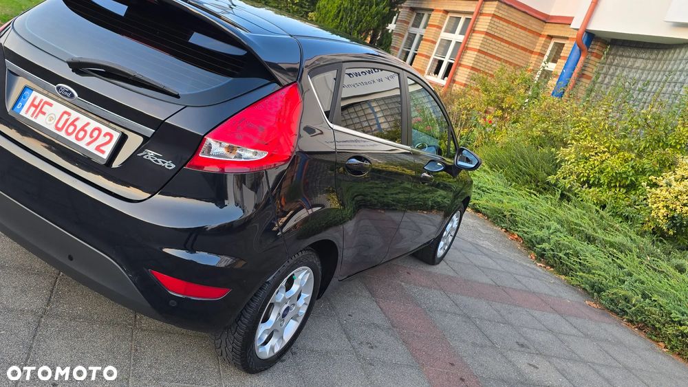 Ford Fiesta - 34