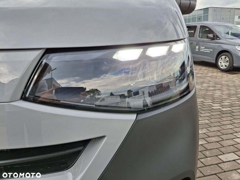 Volkswagen Transporter - 12