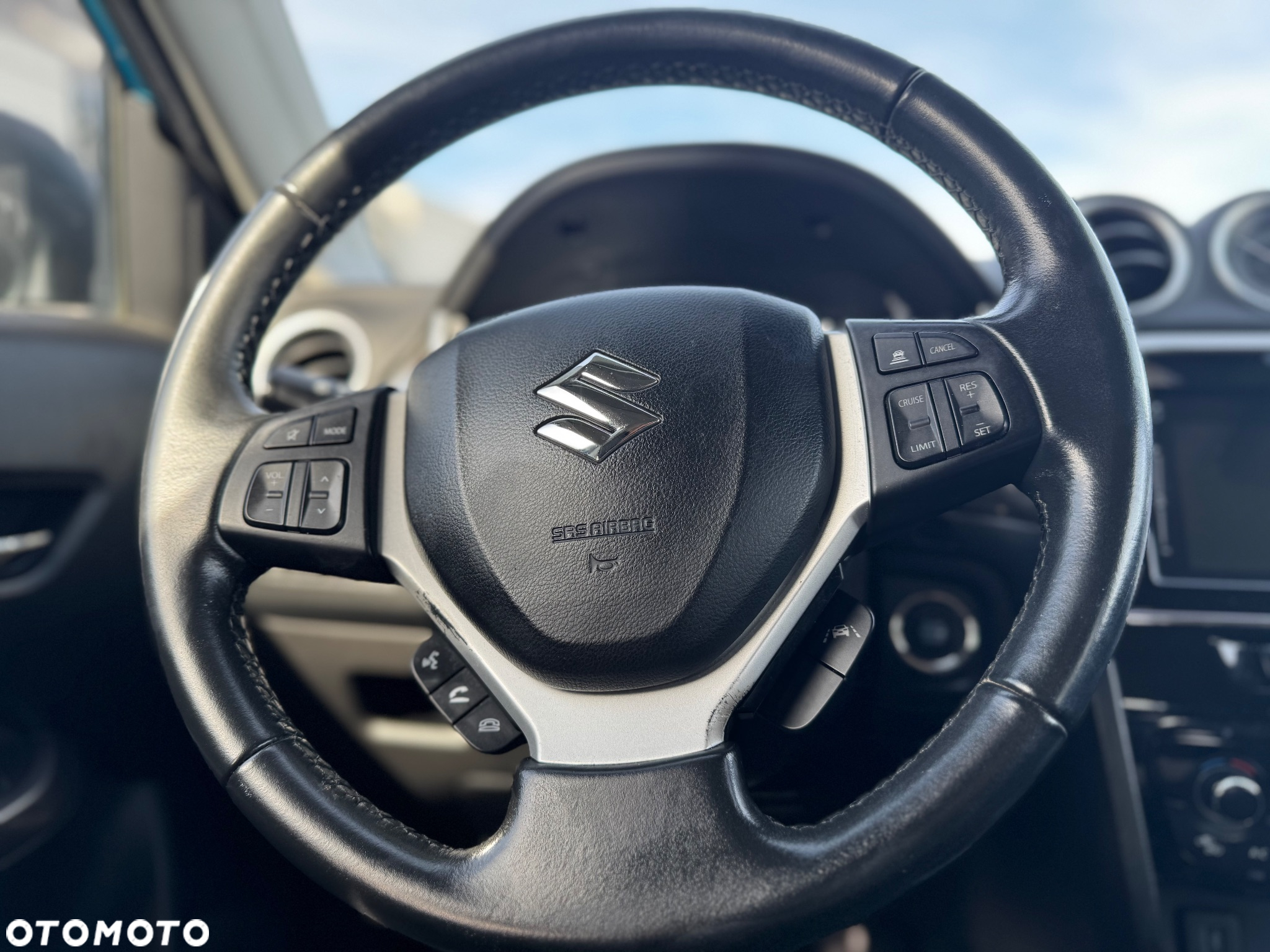 Suzuki Vitara 1.4 Boosterjet Hybrid Allgrip Comfort - 14