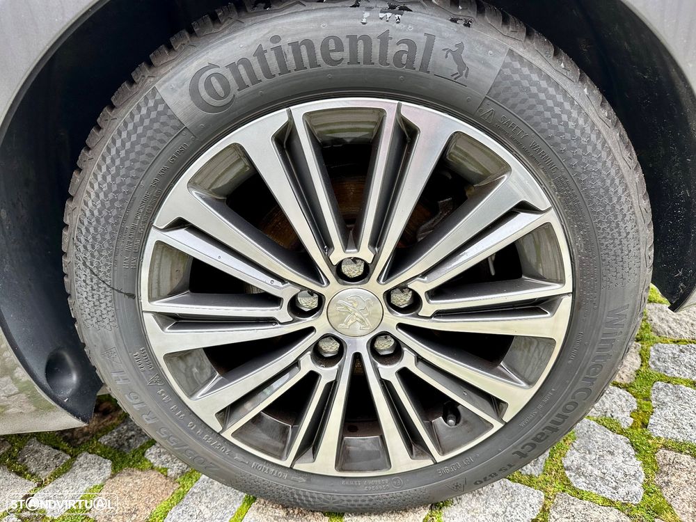 Peugeot 308 1.2 PureTech Allure - 37