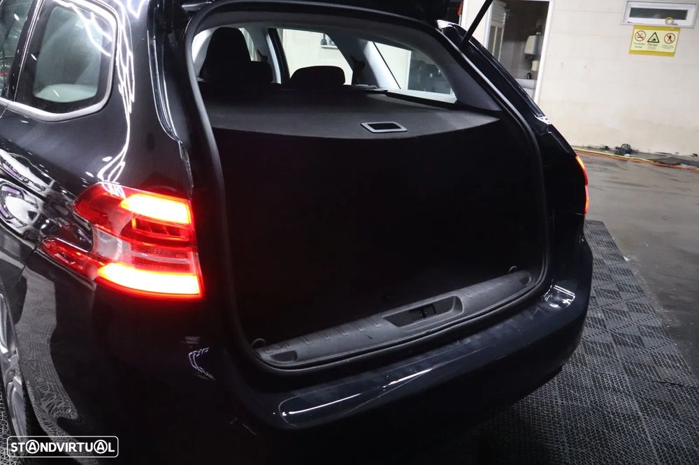 Peugeot 308 SW BlueHDi 130 Active Pack - 32