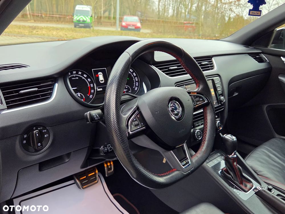 Skoda Octavia 2.0 TDI DSG RS - 4