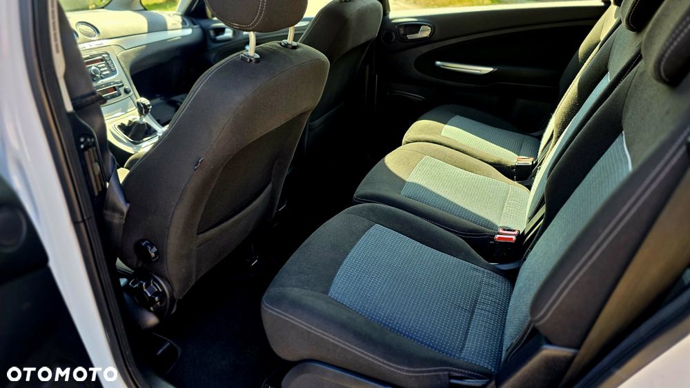 Ford S-Max - 6