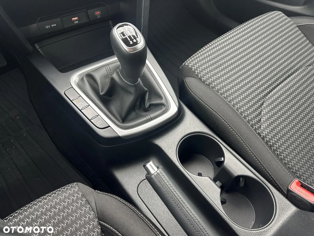 Kia Ceed 1.5 T-GDI M - 15