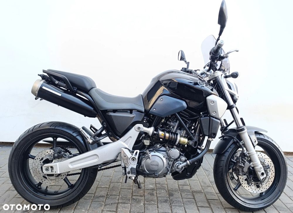 Yamaha MT - 7