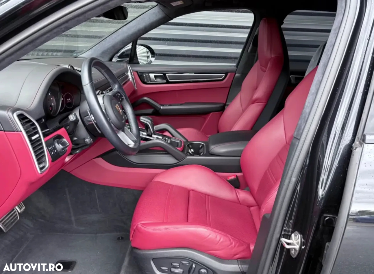 Porsche Cayenne - 9