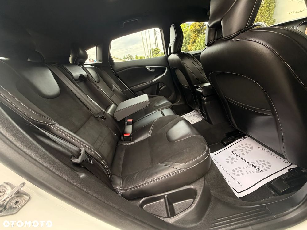 Volvo V40 D2 Linje You - 10