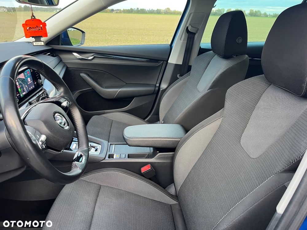 Skoda Octavia 2.0 TDI Sportline DSG - 38