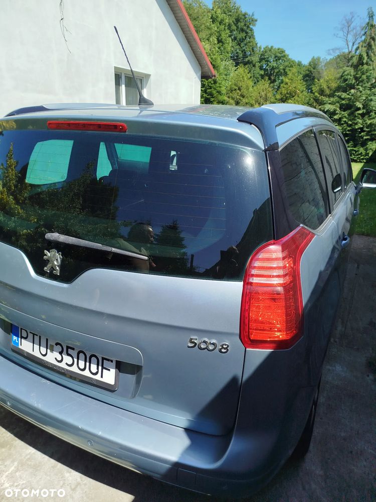 Peugeot 5008 - 3