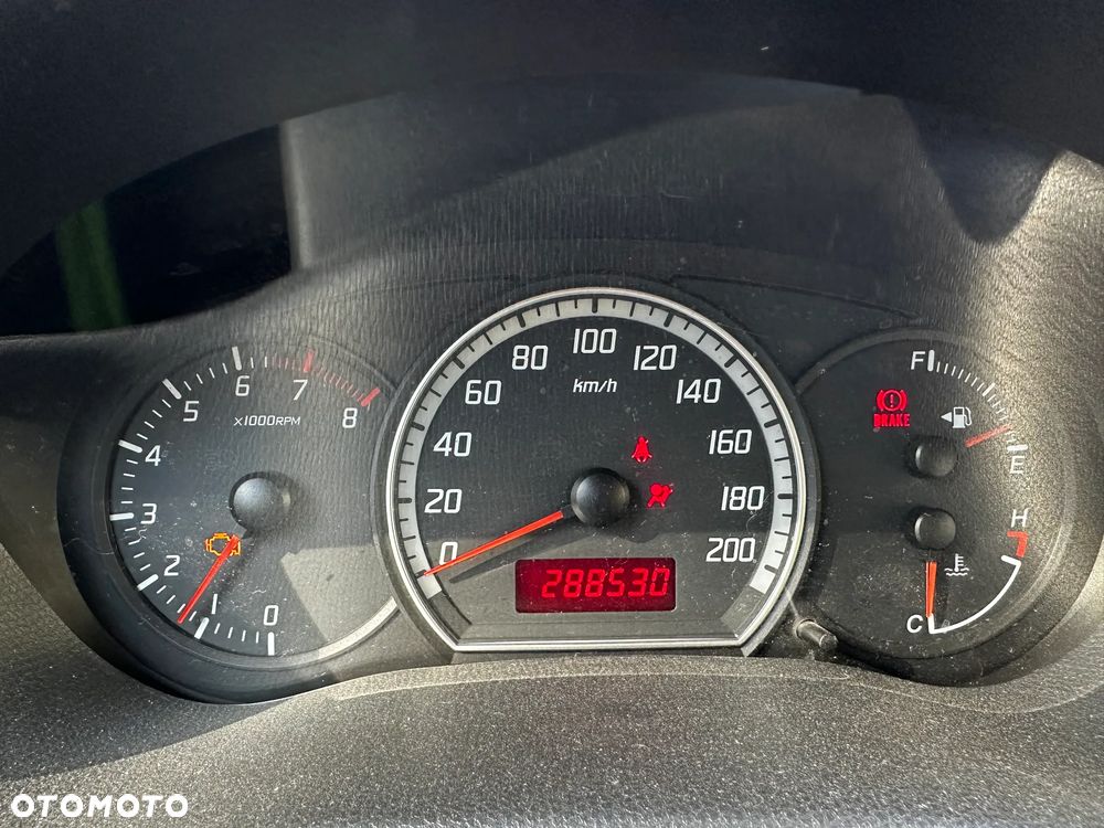 Suzuki Swift - 12