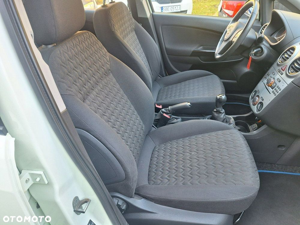 Opel Corsa 1.2 16V 111 - 18