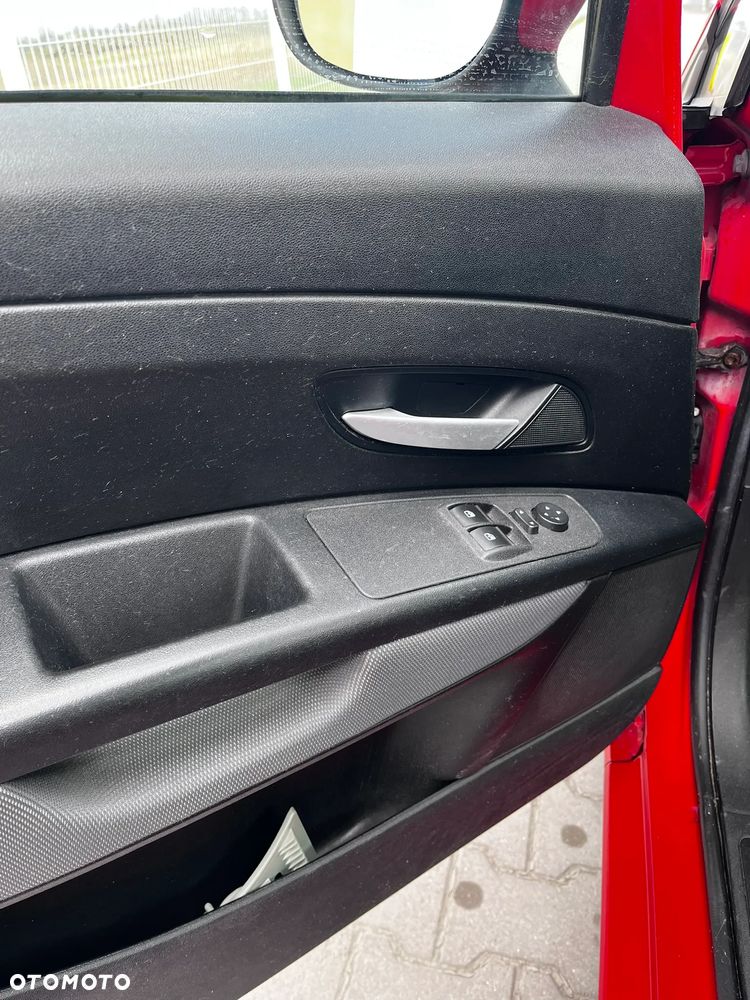 Fiat Grande Punto 1.4 16V Active - 8