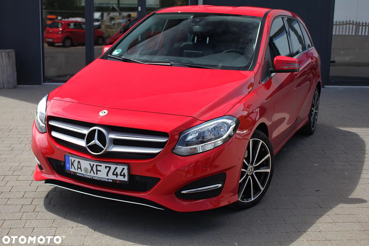 Mercedes-Benz Klasa B 180 (BlueEFFICIENCY) - 1