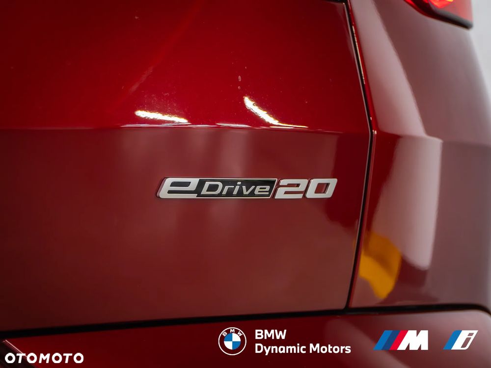 BMW iX2 eDrive20 - 11