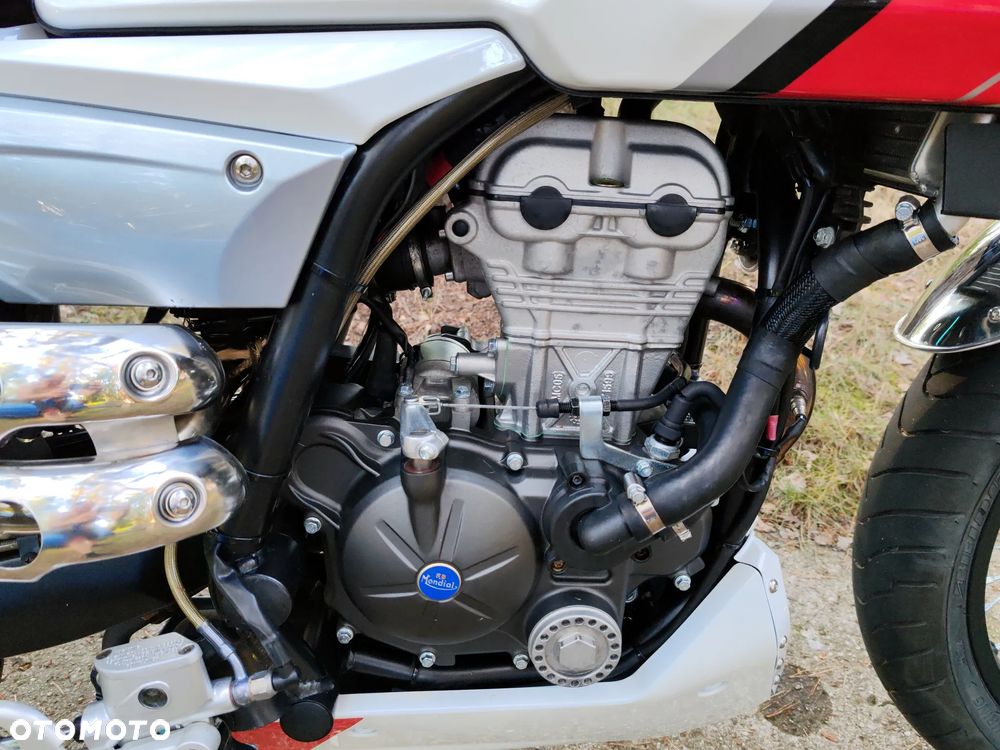Mondial HPS 125 - 7