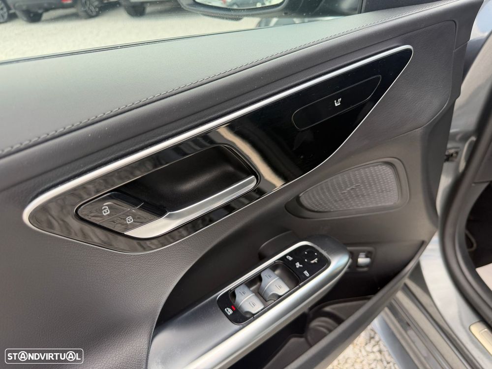 Mercedes-Benz C 300 e T 9G-TRONIC AMG Line - 14