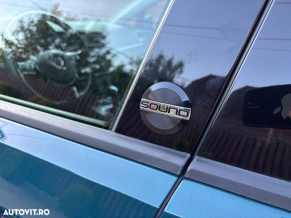 Volkswagen Golf 1.6 TDI DSG Sound - 21