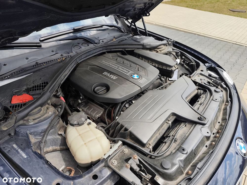 BMW Seria 3 320d Efficient Dynamics Luxury Line EU6 - 17