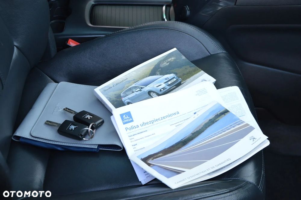 Peugeot 5008 HDI FAP 165 Automatik Premium - 28