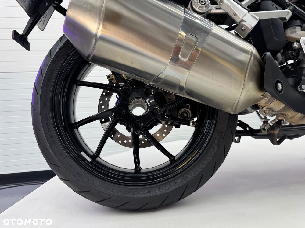 BMW R - 9