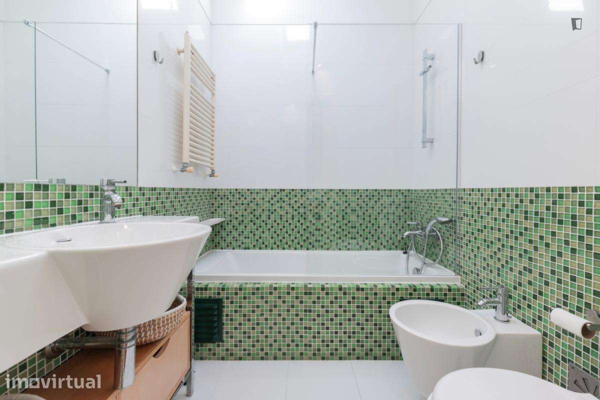 Casa com 2 quartos - localizado em São Bento Lisbon - Grande imagem: 2/34