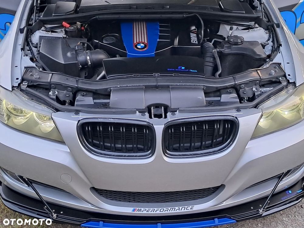 BMW Seria 3 318d Touring - 19
