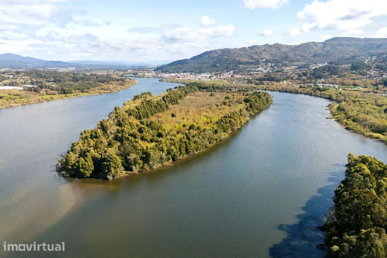 Terreno para Construção | 6.877 m² | 10 km Espanha | Investimento - Grande imagem: 4/16