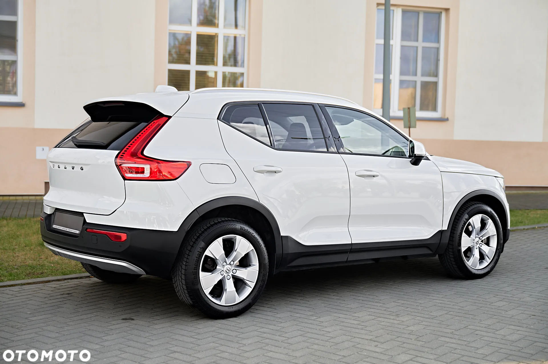 Volvo XC 40 T3 Momentum Pro - 17