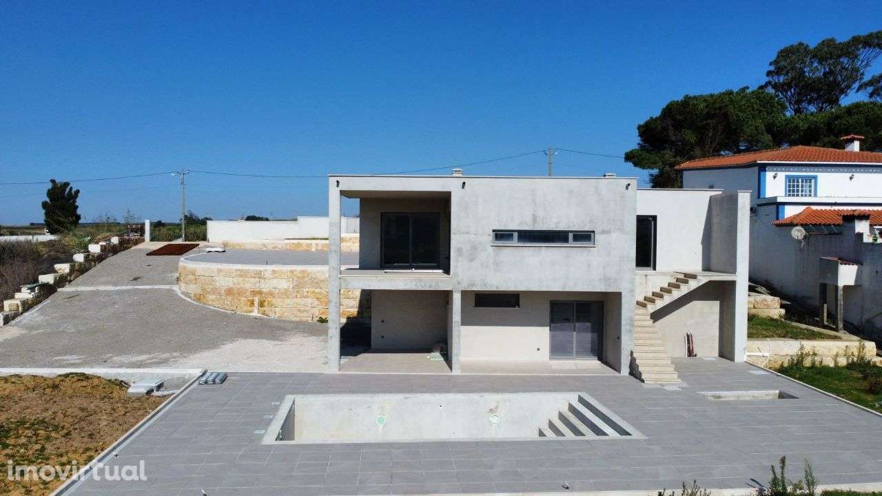 Magnífica Moradia V4 com vista desafogada - Abelheira Lourinhã - Grande imagem: 2/32