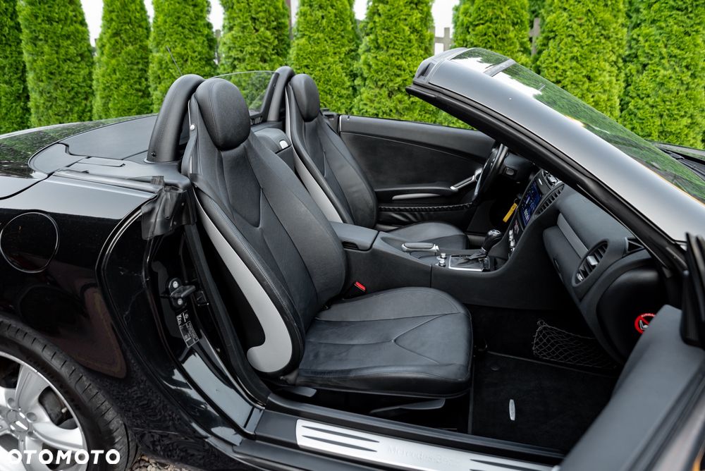 Mercedes-Benz SLK - 24