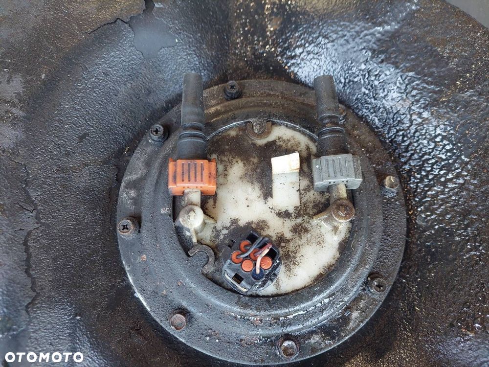 BAK ZBIORNIK PALIWA + POMPKA METALOWY KIA CEED I 1.6 CRDI 31110-1H800 - 2