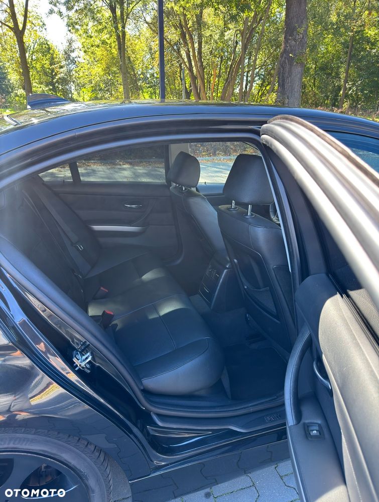 BMW Seria 3 318d - 18