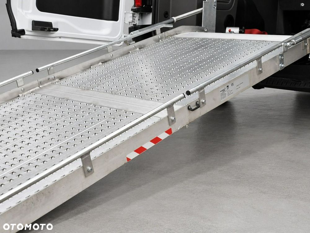 Ford Transit - 17