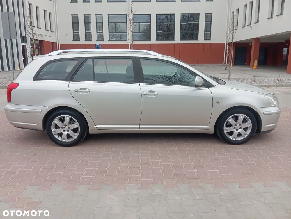 Toyota Avensis - 3