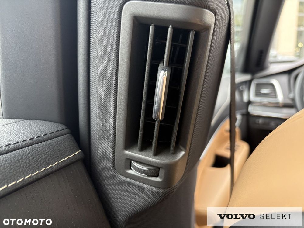 Volvo XC 90 - 24