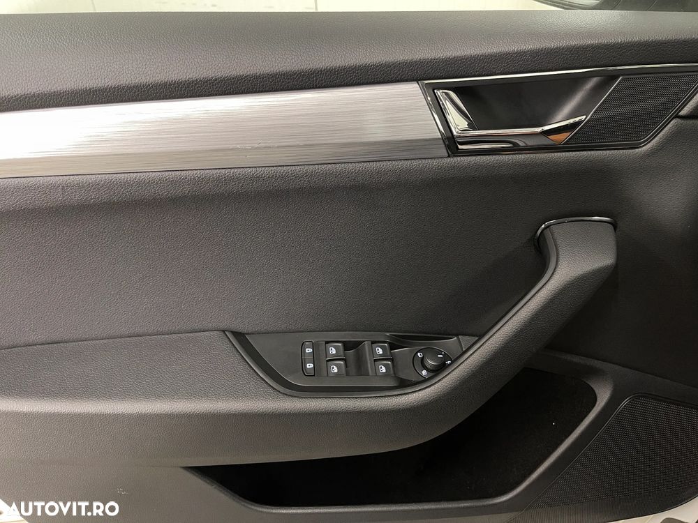 Skoda Superb 2.0 TDI Ambition - 23