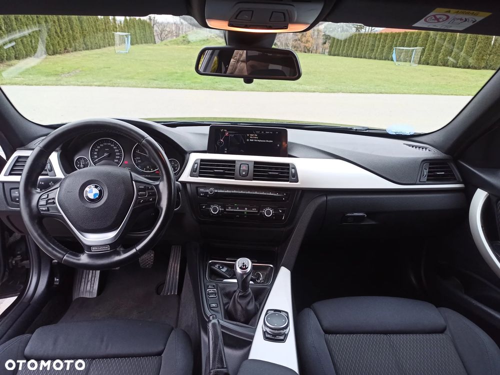 BMW Seria 3 - 18