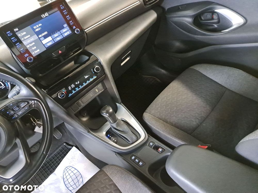 Toyota Yaris Cross Hybrid 1.5 Comfort - 28