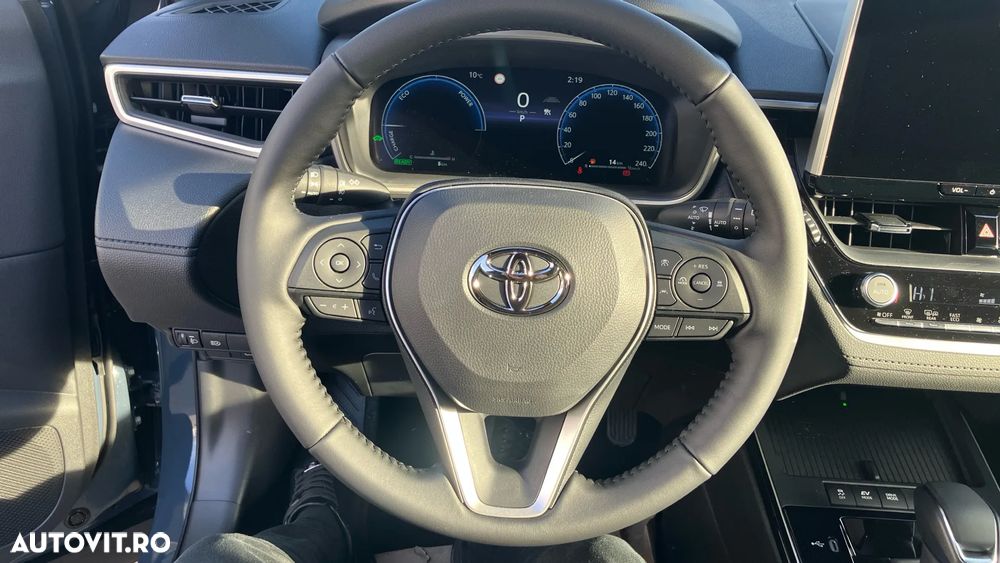 Toyota Corolla Cross - 9