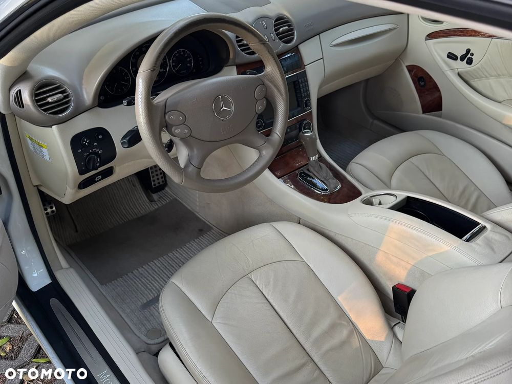 Mercedes-Benz CLK - 7