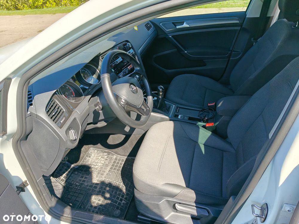 Volkswagen Golf 1.5 TSI BMT Evo Comfortline - 17