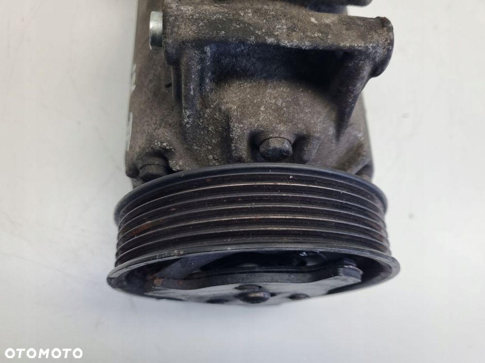 SPRĘŻARKA KLIMATYZACJI VW Golf VI 2.0 TDI _ pompa 5N0820803A - 5