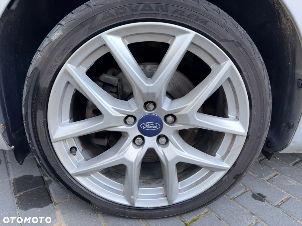 Ford Mondeo - 18