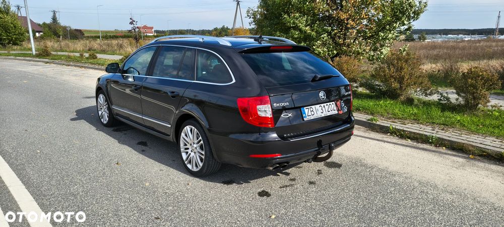 Skoda Superb 2013 photo 3
