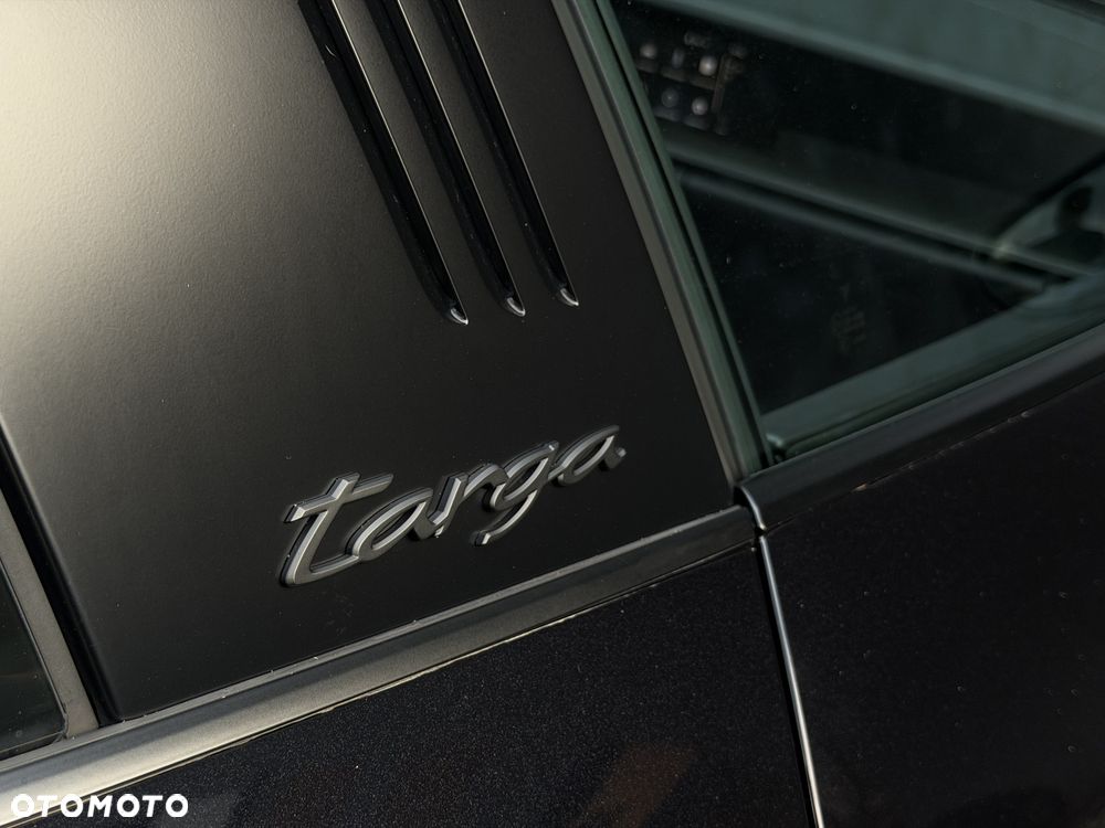 Porsche 911 Targa 4 GTS - 17