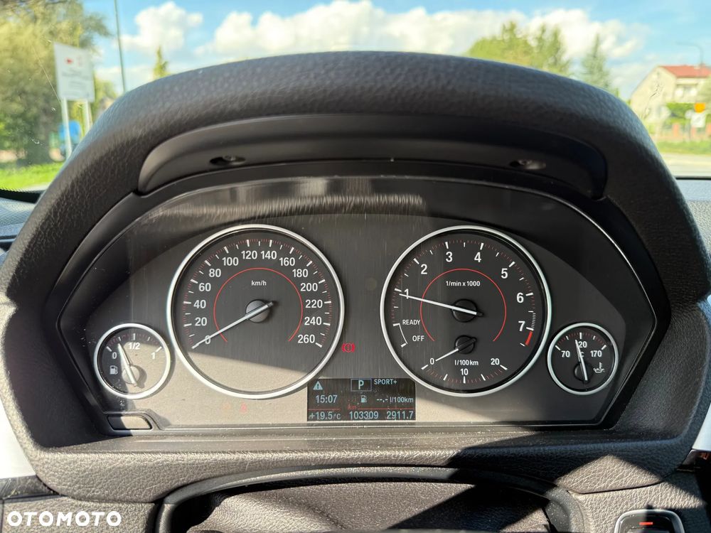 BMW Seria 3 318i Sport Line - 15