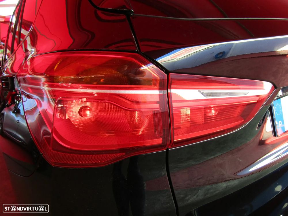 BMW X1 16 d sDrive Line Sport - 24