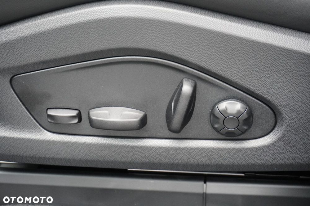 Porsche Macan - 14