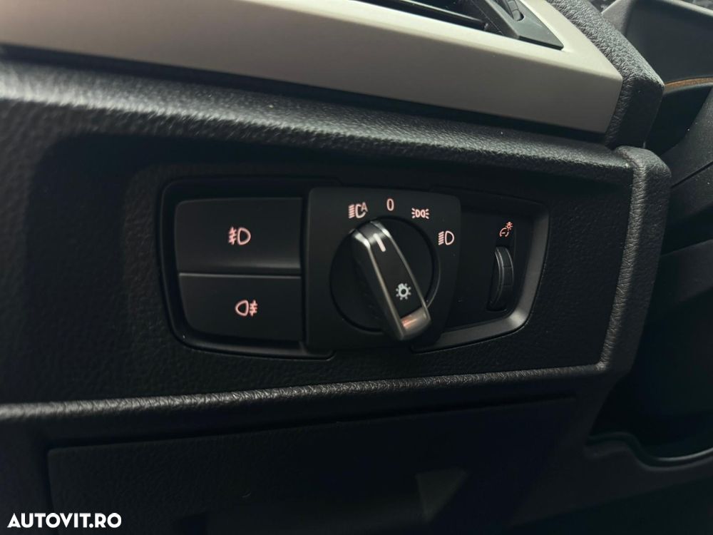 BMW Seria 1 118i Aut. Advantage - 24